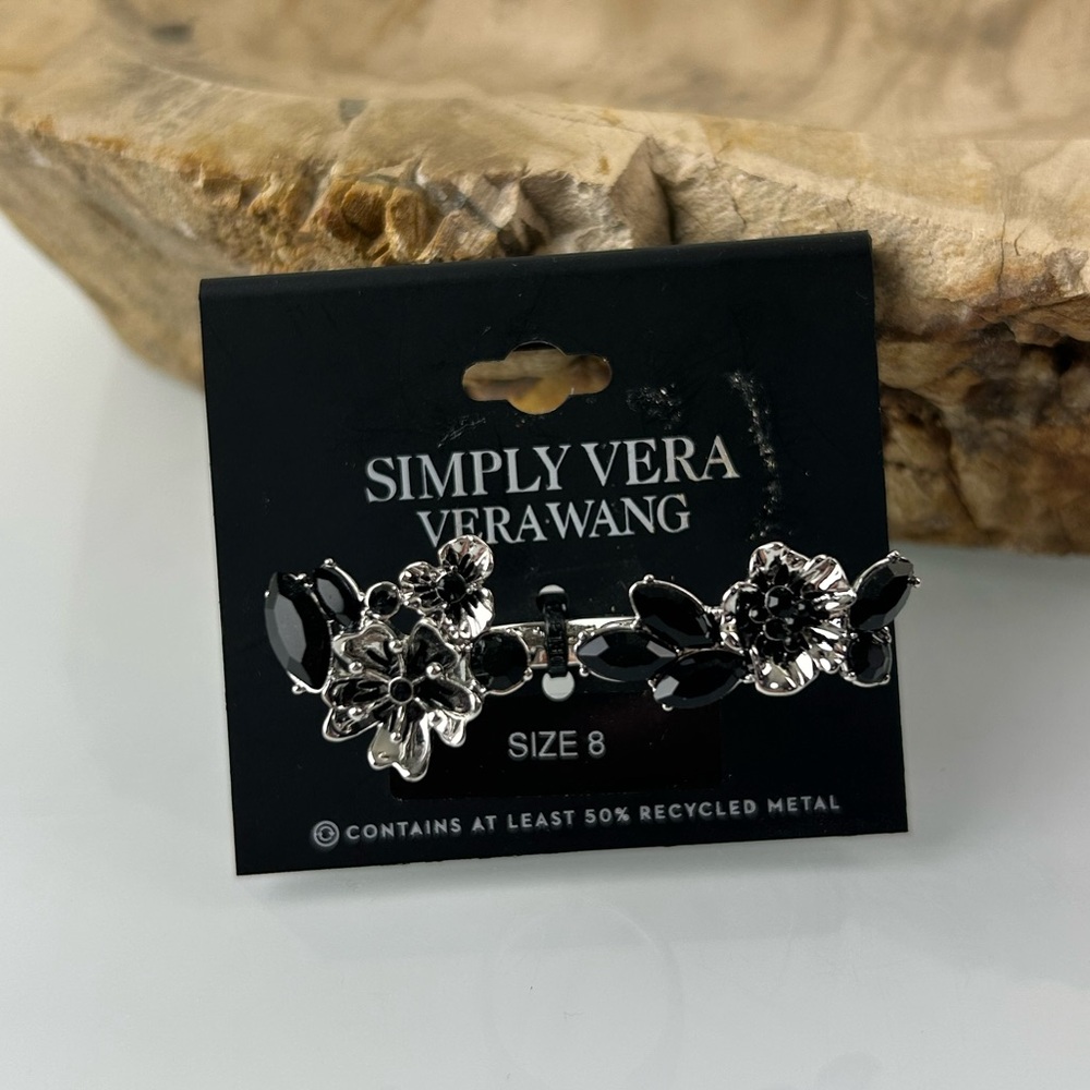 Simply Vera Wang Ring Jet Silver Floral Black Ring NEW